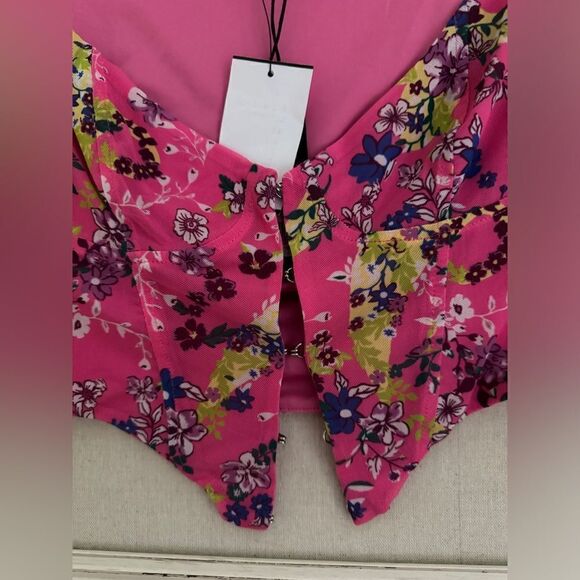 AFRM bright Pink floral front clasp cropped vest with cap sleeves NWT S - Picture 5 of 9